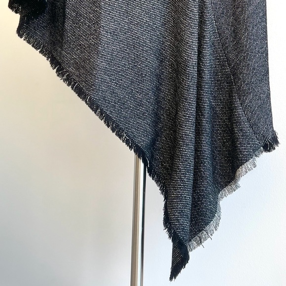 Anne Klein Black & White Tweed Asymmetrical Fringe Midi/Maxi Skirt Size 16 - Picture 10 of 12